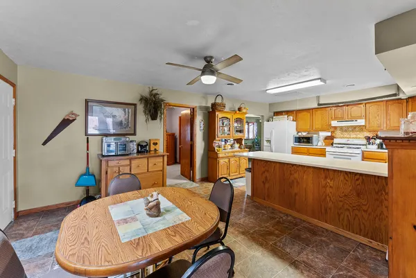 $210,000 | 303 Jefferson Street, New Boston, IL 61272