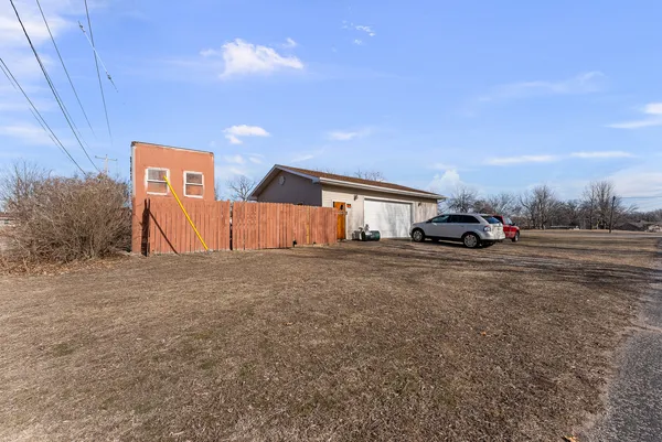 $210,000 | 303 Jefferson Street, New Boston, IL 61272