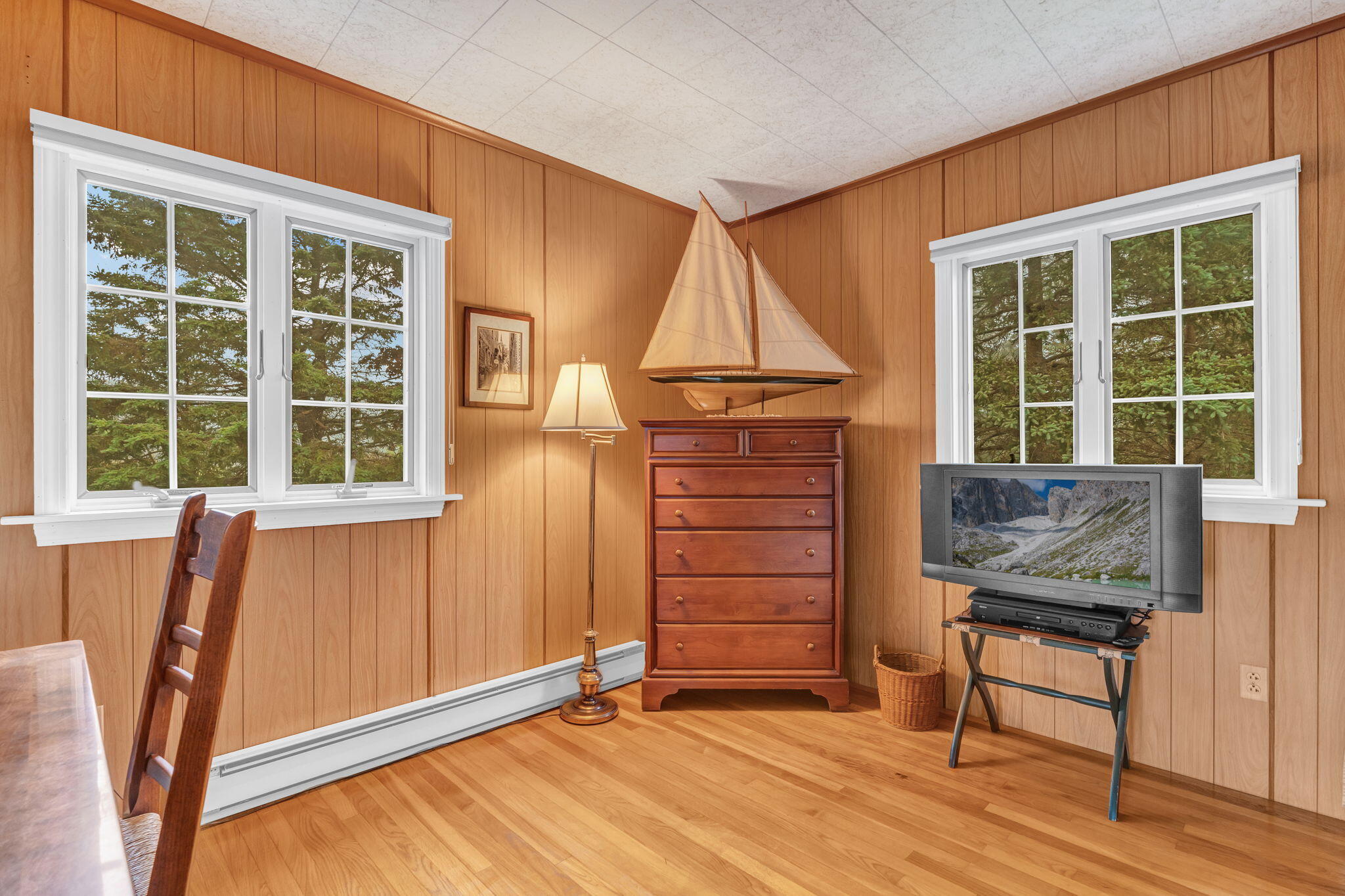 247 Island Road South Thomaston, ME 04858 - Photo 27 of 38 Hunter Douglas Blinds inBedroom #2
