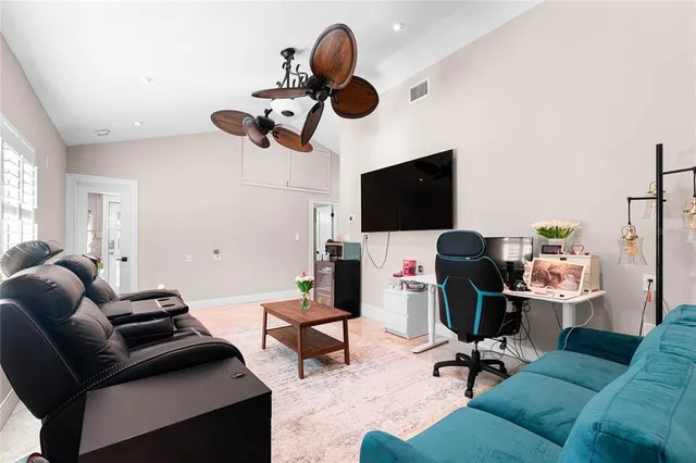 $1,689,000 | 848 Mandalay Avenue, Clearwater Beach, FL 33767