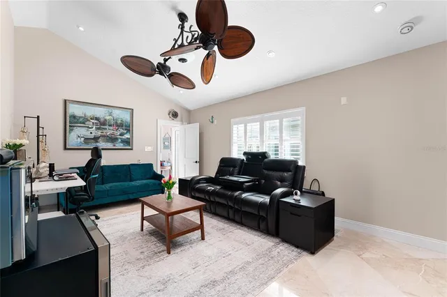 $1,689,000 | 848 Mandalay Avenue, Clearwater Beach, FL 33767