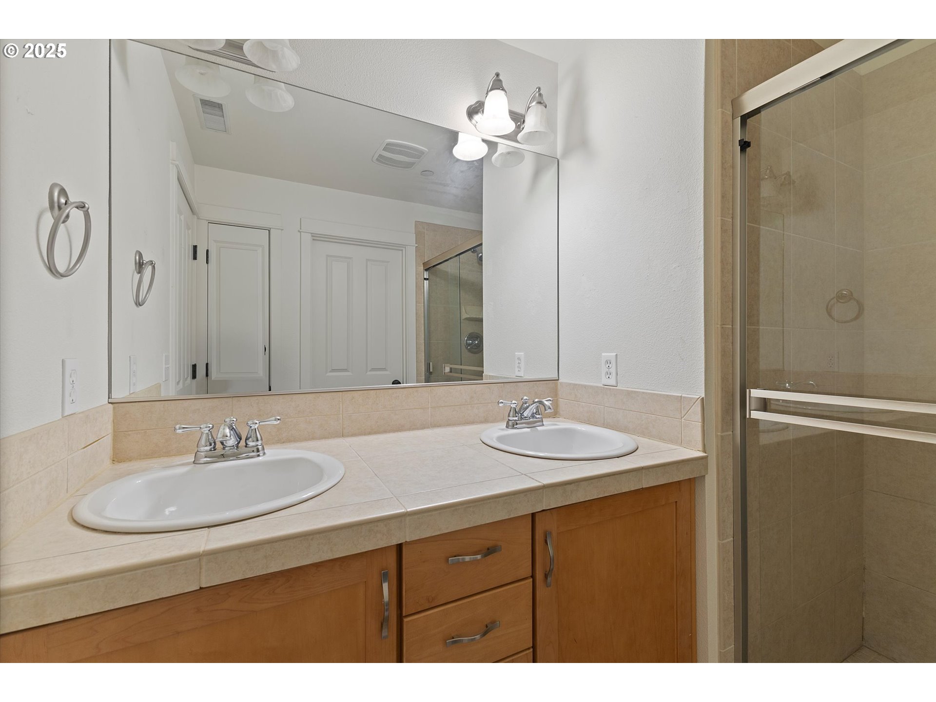 9219 Northwest Germantown Road Portland, OR 97231 - Photo 12 of 26 Bathroom, Attached
