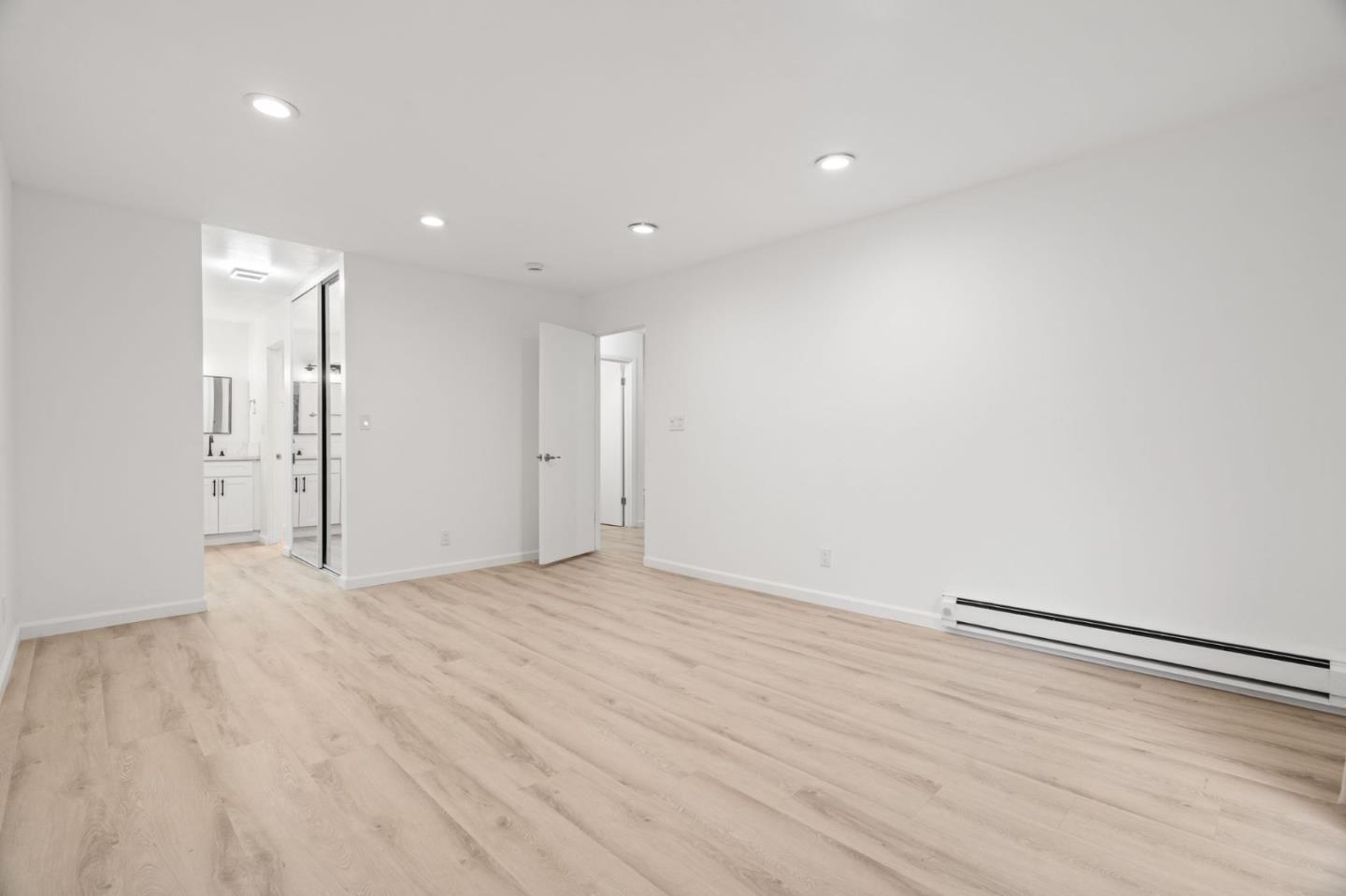 1033 Crestview Drive, Unit 207 Mountain View, CA 94040 - Photo 19 of 28