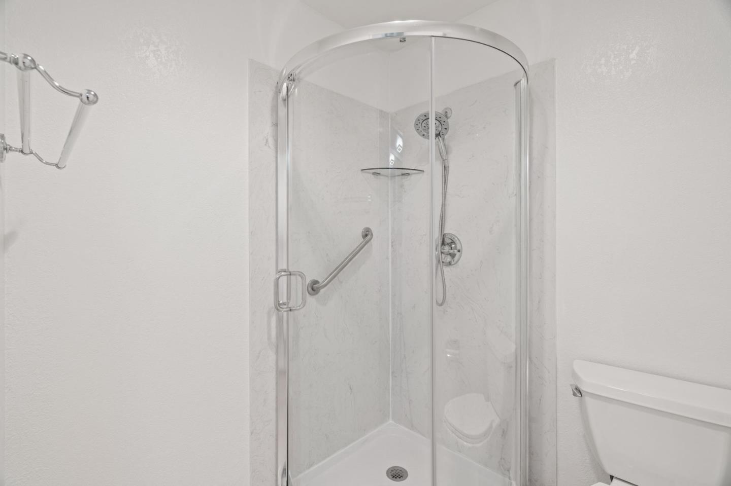 1033 Crestview Drive, Unit 207 Mountain View, CA 94040 - Photo 20 of 28