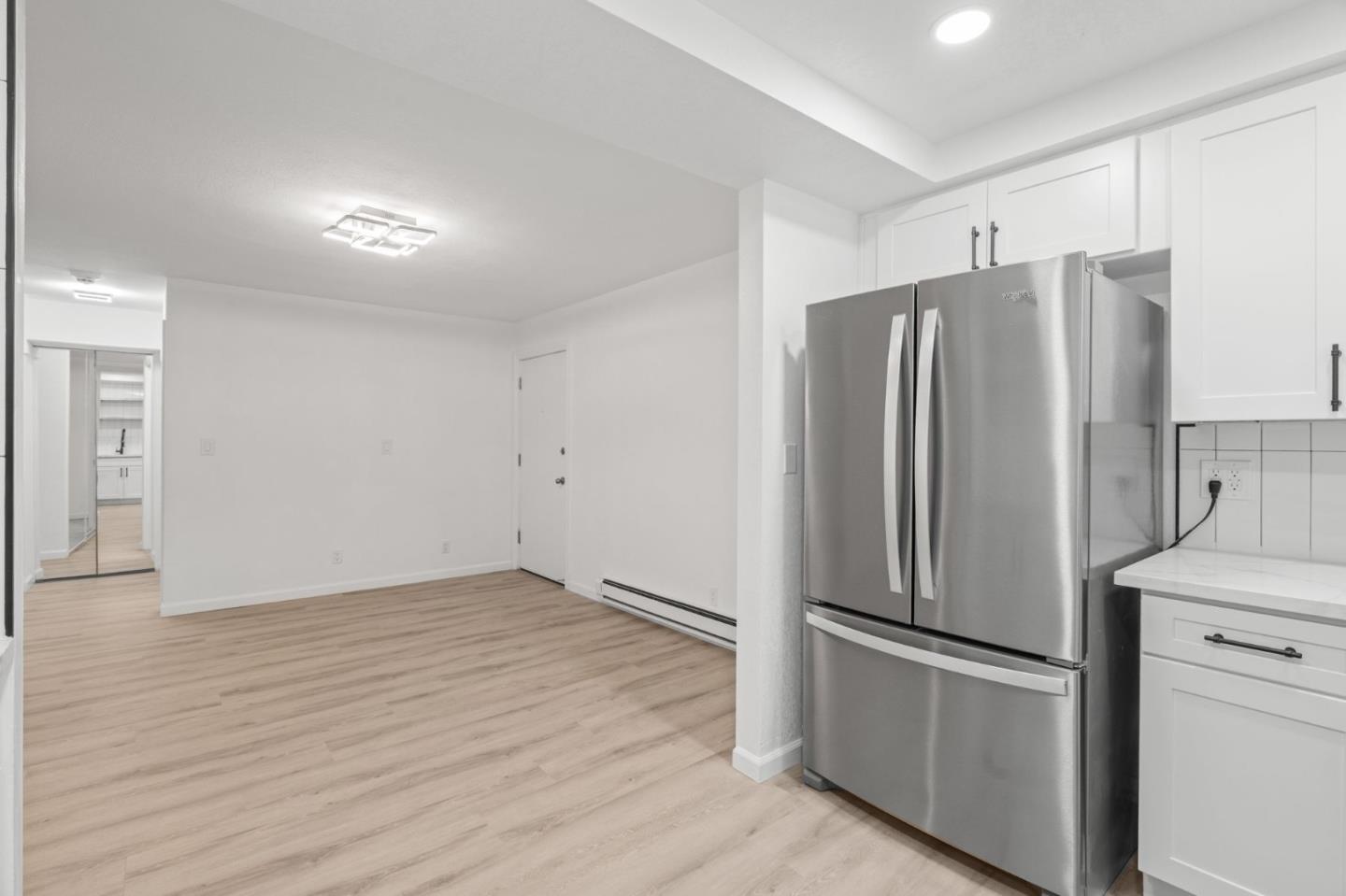 1033 Crestview Drive, Unit 207 Mountain View, CA 94040 - Photo 8 of 28