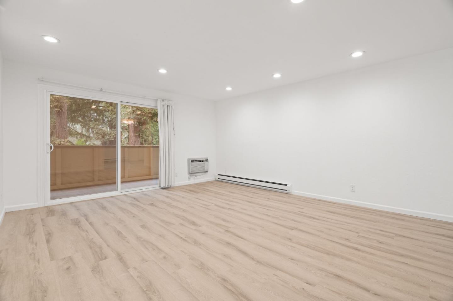 1033 Crestview Drive, Unit 207 Mountain View, CA 94040 - Photo 10 of 28