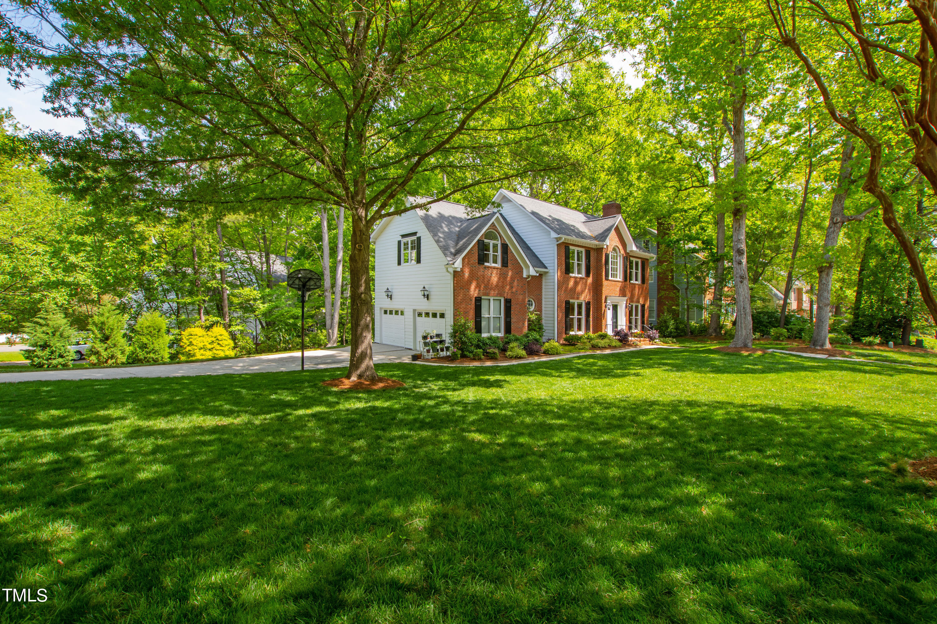 1024 New Dover Road Apex, NC 27502 - Photo 5 of 46 Front