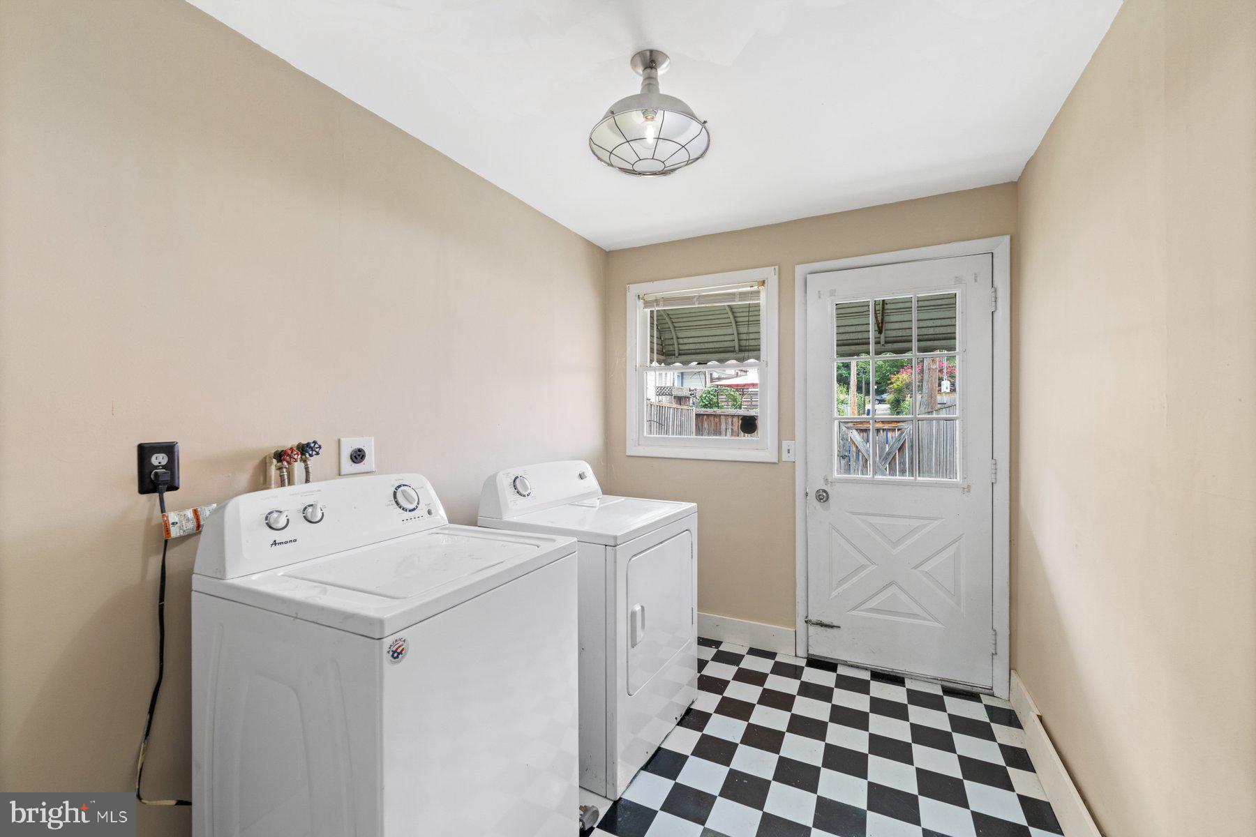 4135 Falls Road Baltimore, MD 21211 - Photo 15 of 37 Gallery Image 15