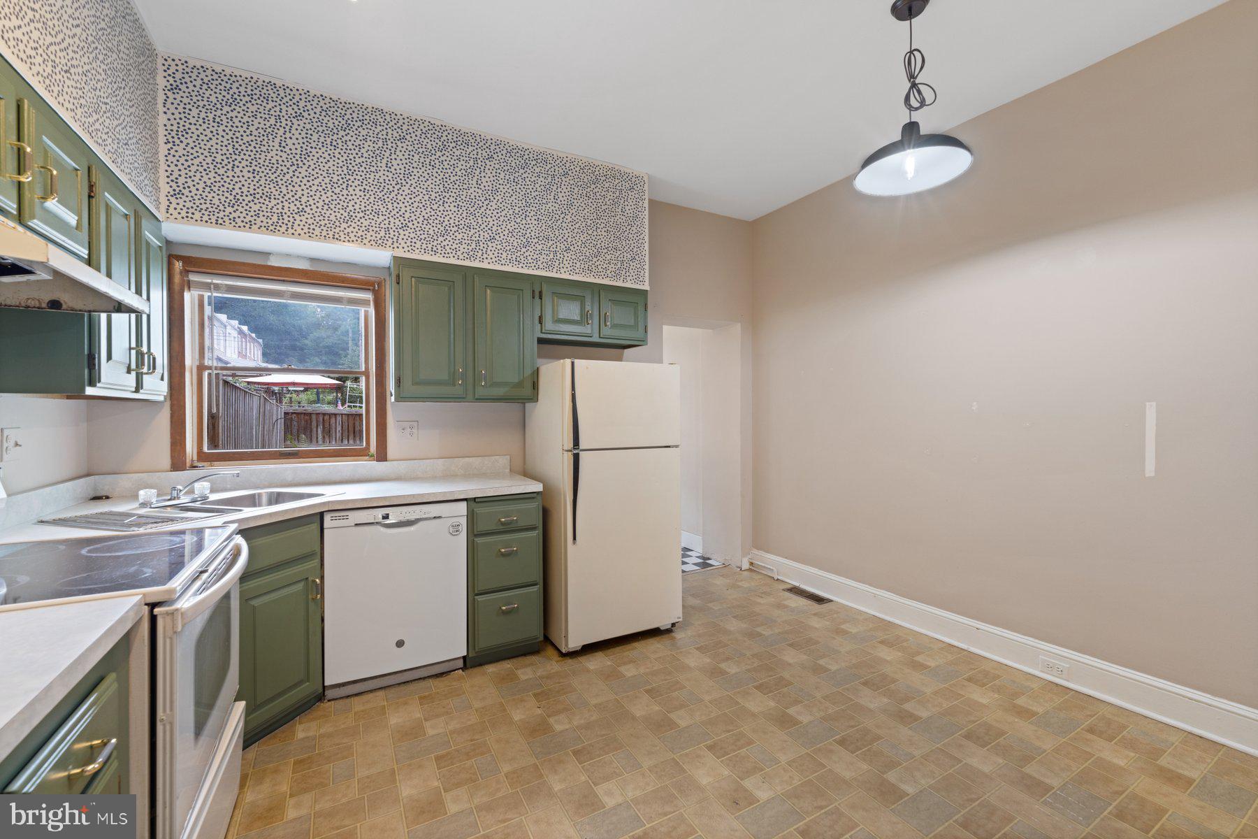 4135 Falls Road Baltimore, MD 21211 - Photo 16 of 37 Gallery Image 16
