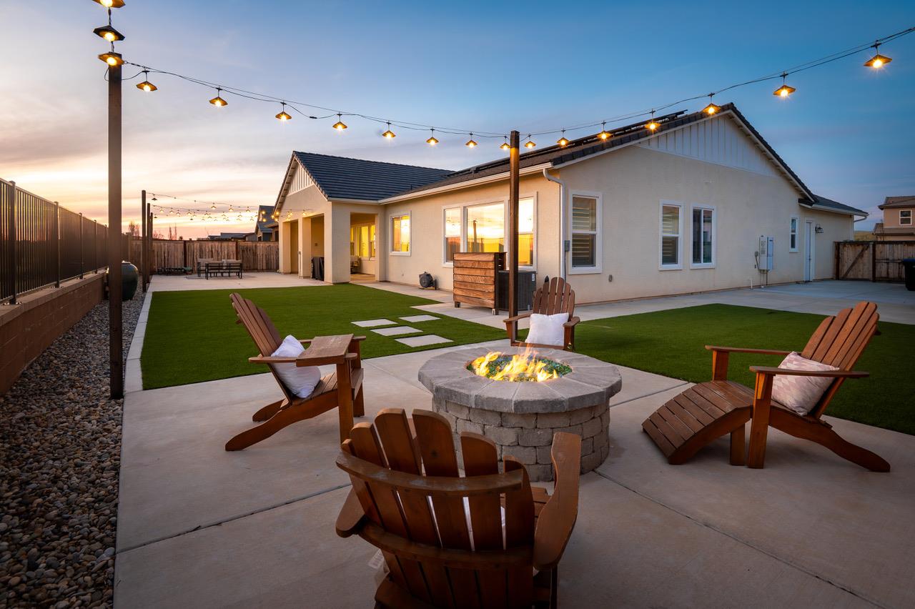 1048 Beaver Pond Loop Madera, CA 93636 - Photo 11 of 27