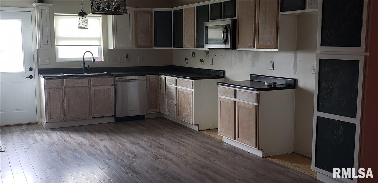1206 Hampton Road Washington, IL 61571 - Photo 4 of 5 Gallery Image 4