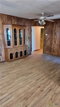 $128,000 | 142 West 4th Street, Yorktown, TX 78164