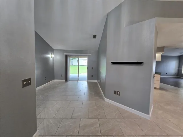 $2,600 | 5165 Tillery Road, Lakeland, FL 33812