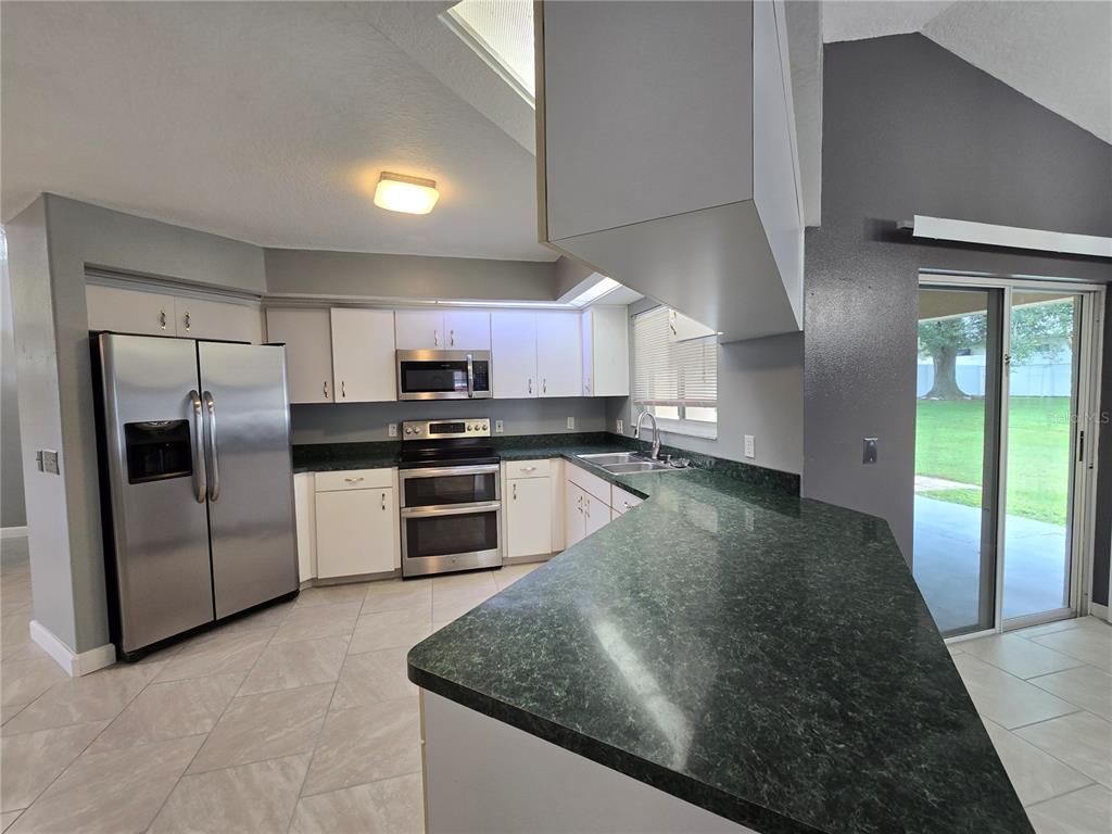 5165 Tillery Road Lakeland, FL 33812 - Photo 8 of 31