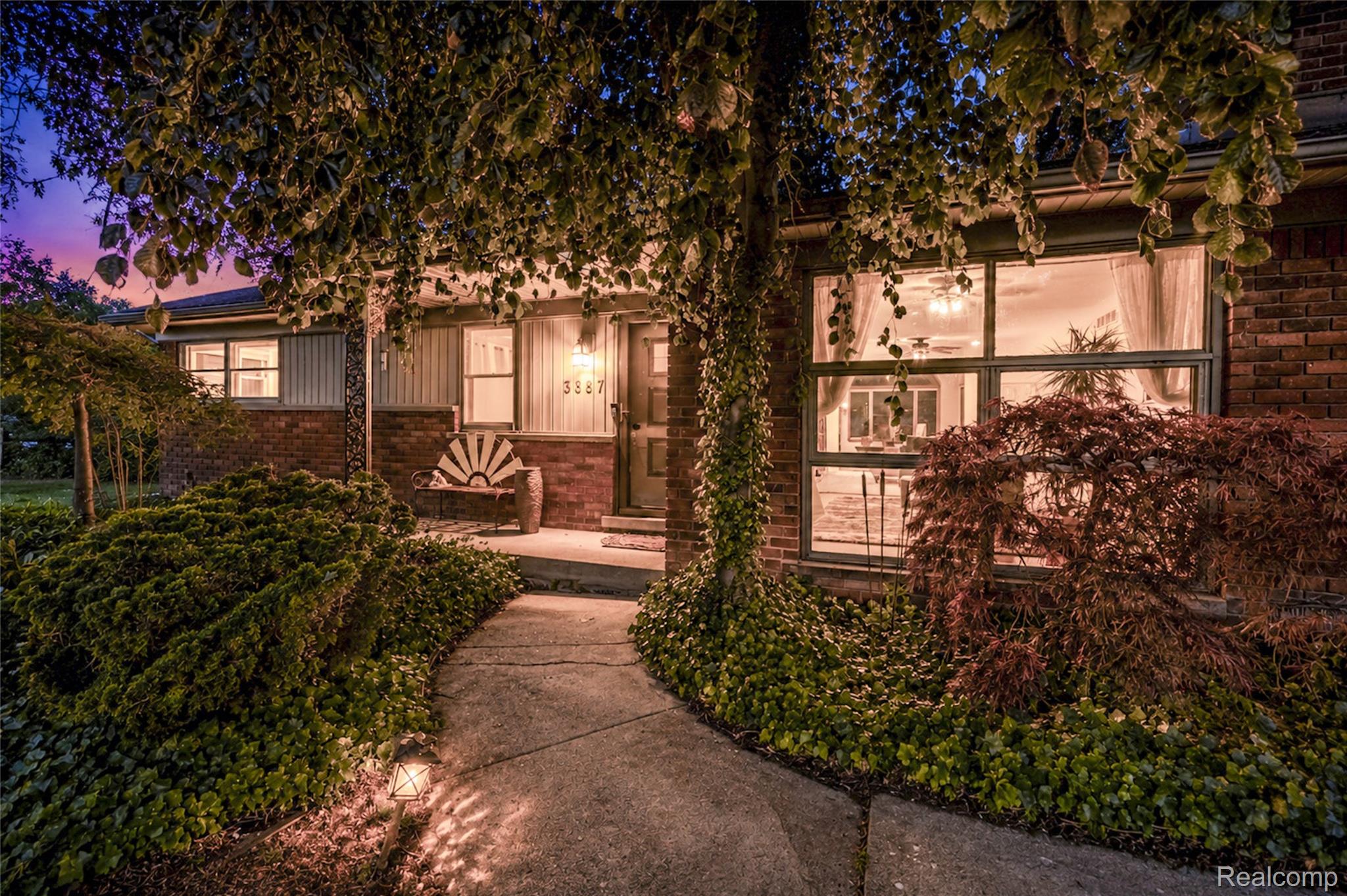 3887 Stonecrest Road West Bloomfield, MI 48322 - Photo 8 of 45 deleted_63.jpg