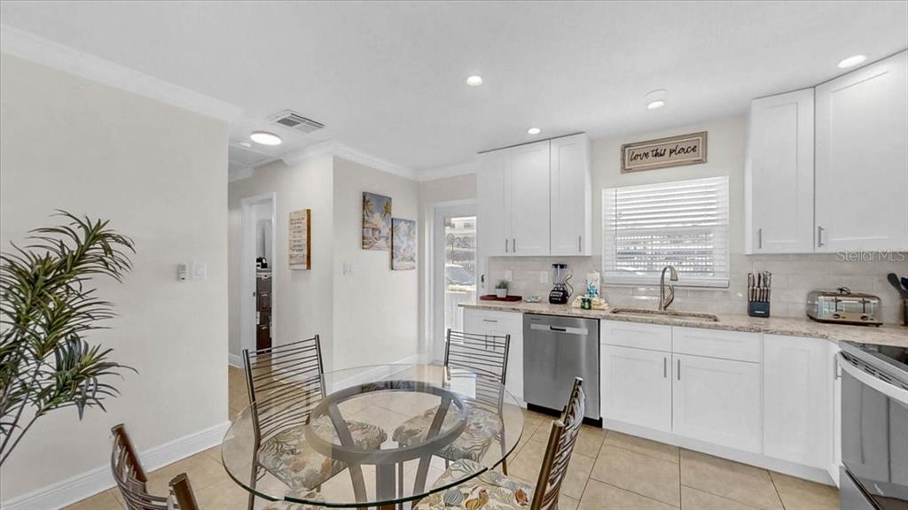 5830 Midnight Pass Road, Unit 3 Sarasota, FL 34242 - Photo 9 of 46
