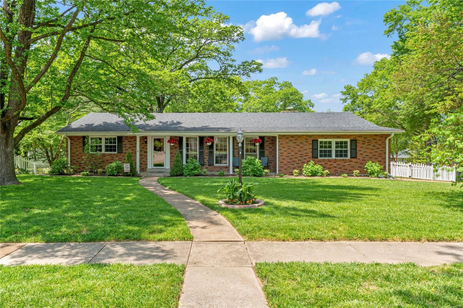 1437 Ruth Drive St. Louis, MO 63122 - Photo 1 of 27 Gallery Image 1