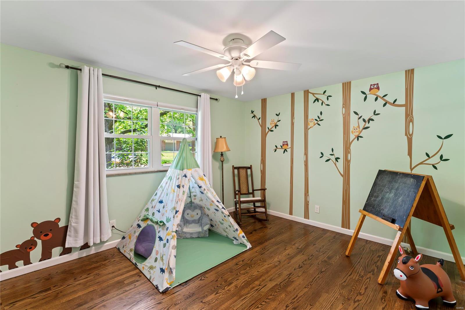 1437 Ruth Drive St. Louis, MO 63122 - Photo 13 of 27 Gallery Image 13