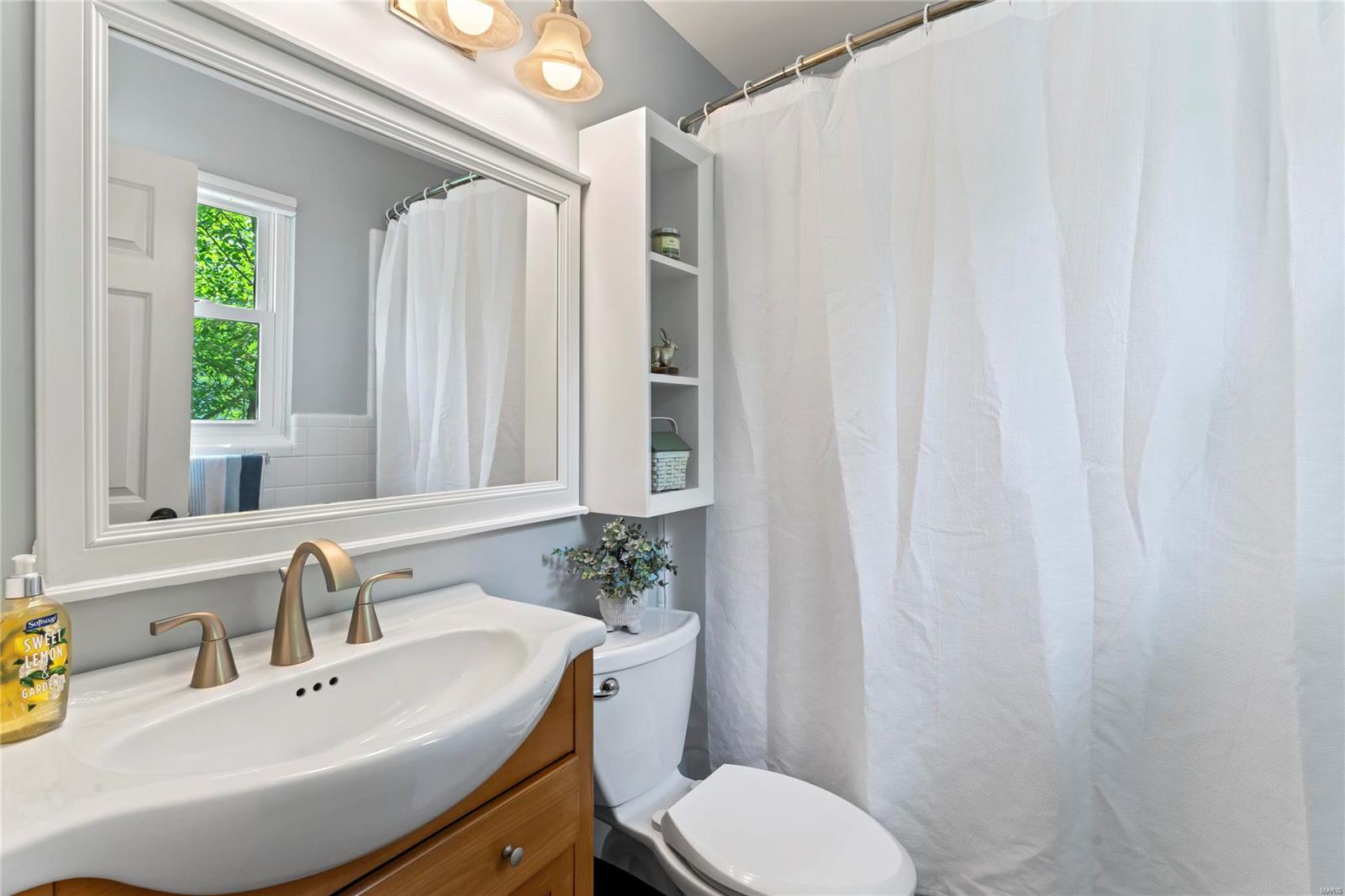 1437 Ruth Drive St. Louis, MO 63122 - Photo 10 of 27 Gallery Image 10