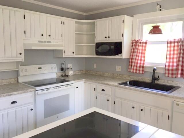 46 Cushman Road Winslow, ME 04901 - Photo 10 of 29 Kitchen