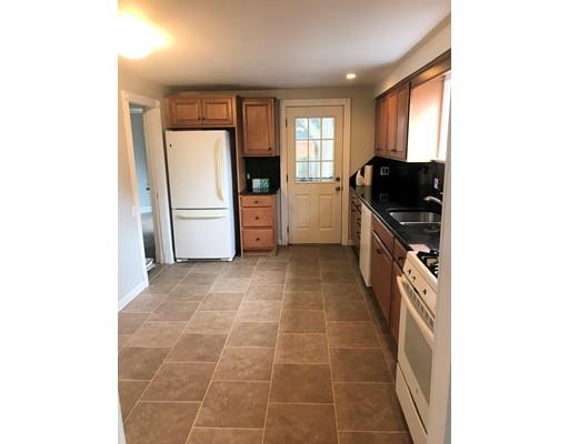 20 Oakwood Road Quincy, MA 02169 - Photo 9 of 11
