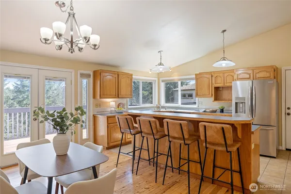 $579,000 | 261 East Rainier Court, Allyn, WA 98524