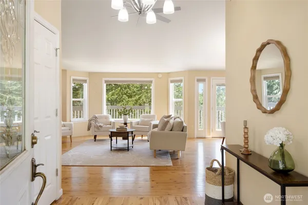 $579,000 | 261 East Rainier Court, Allyn, WA 98524