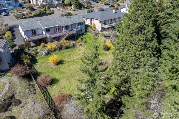 $579,000 | 261 East Rainier Court, Allyn, WA 98524