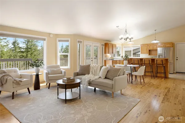 $579,000 | 261 East Rainier Court, Allyn, WA 98524