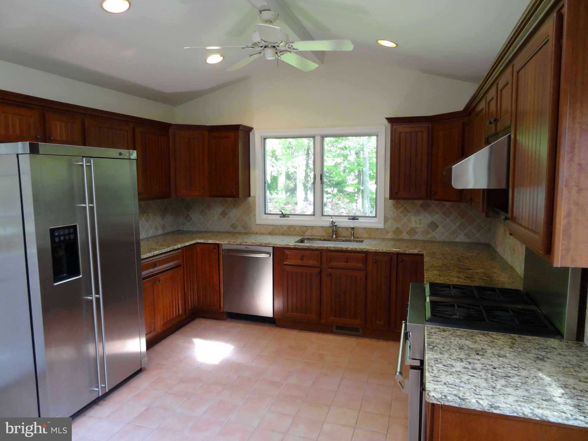 314 Marvin Road Silver Spring, MD 20901 - Photo 5 of 16 Kitchen