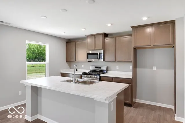 $283,999 | 1964 Black Oak Drive, Shelbyville, IN 46176