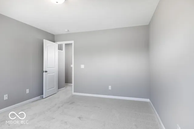 $283,999 | 1964 Black Oak Drive, Shelbyville, IN 46176