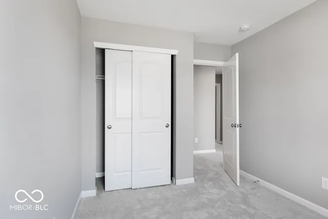 $283,999 | 1964 Black Oak Drive, Shelbyville, IN 46176