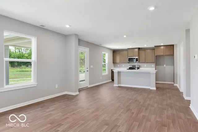 $283,999 | 1964 Black Oak Drive, Shelbyville, IN 46176