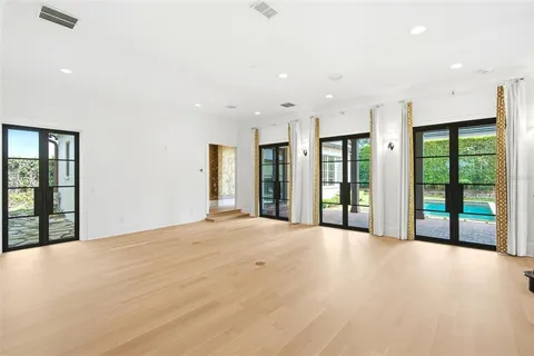 $5,600,000 | 2228 Azalea Place, Winter Park, FL 32789