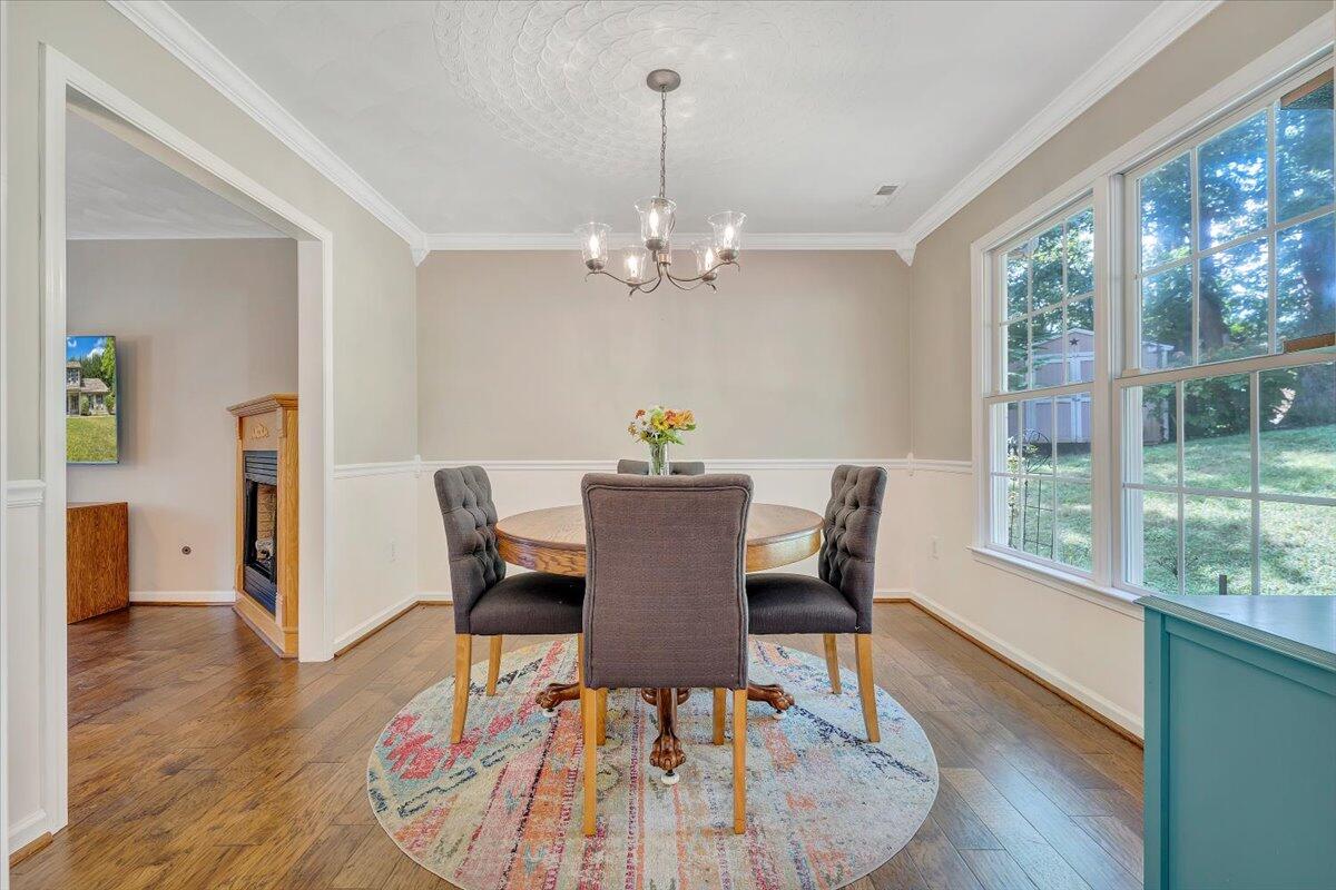 239 Pin Oak Drive Blue Ridge, VA 24064 - Photo 8 of 47 08-MIB03483