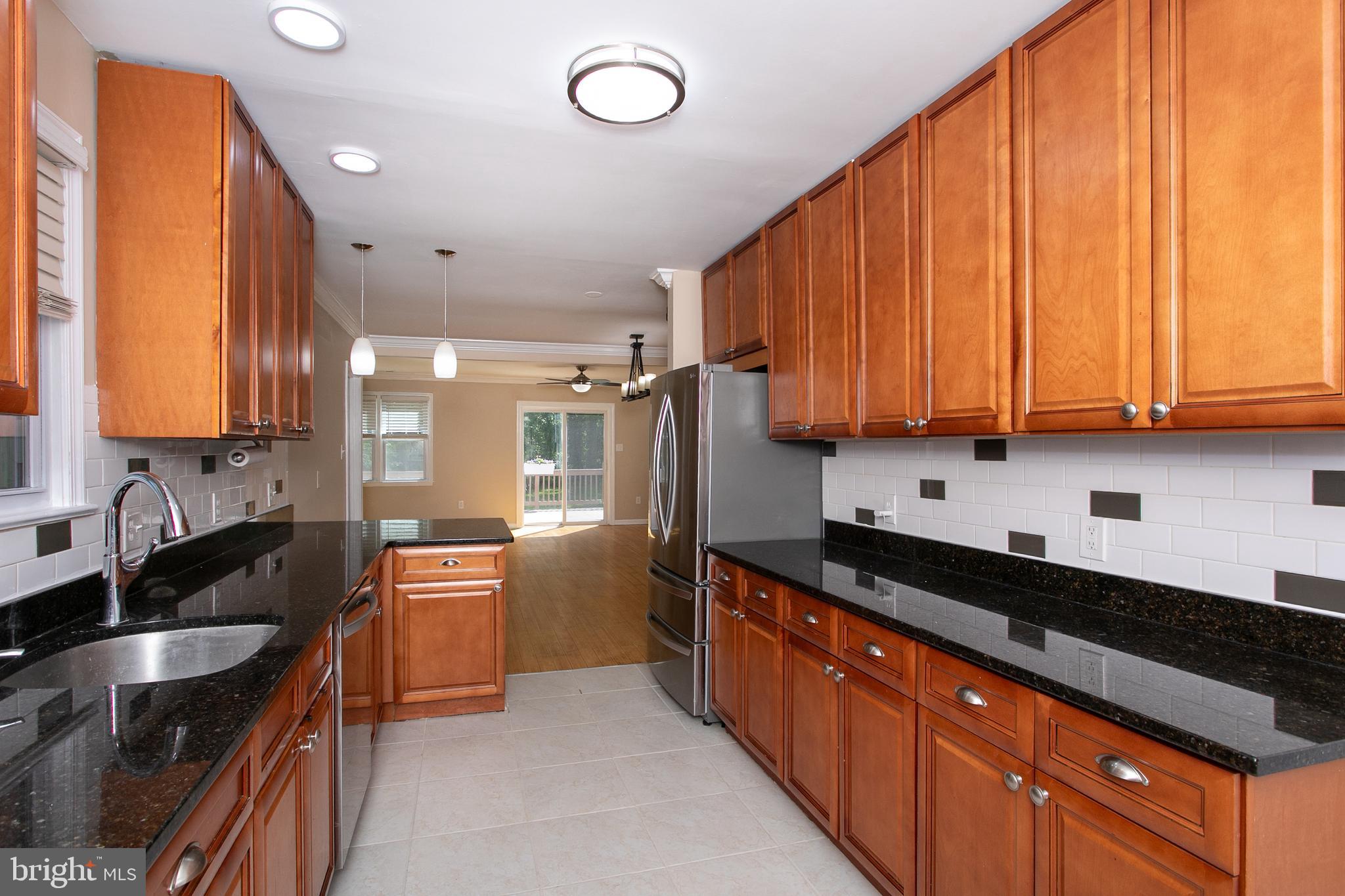 3500 Floral Park Road Brandywine, MD 20613 - Photo 18 of 70 Beautiful, updated gourmet kitchen!