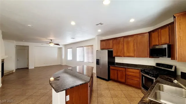 $2,200 | 5913 Altissimo Street, North Las Vegas, NV 89081