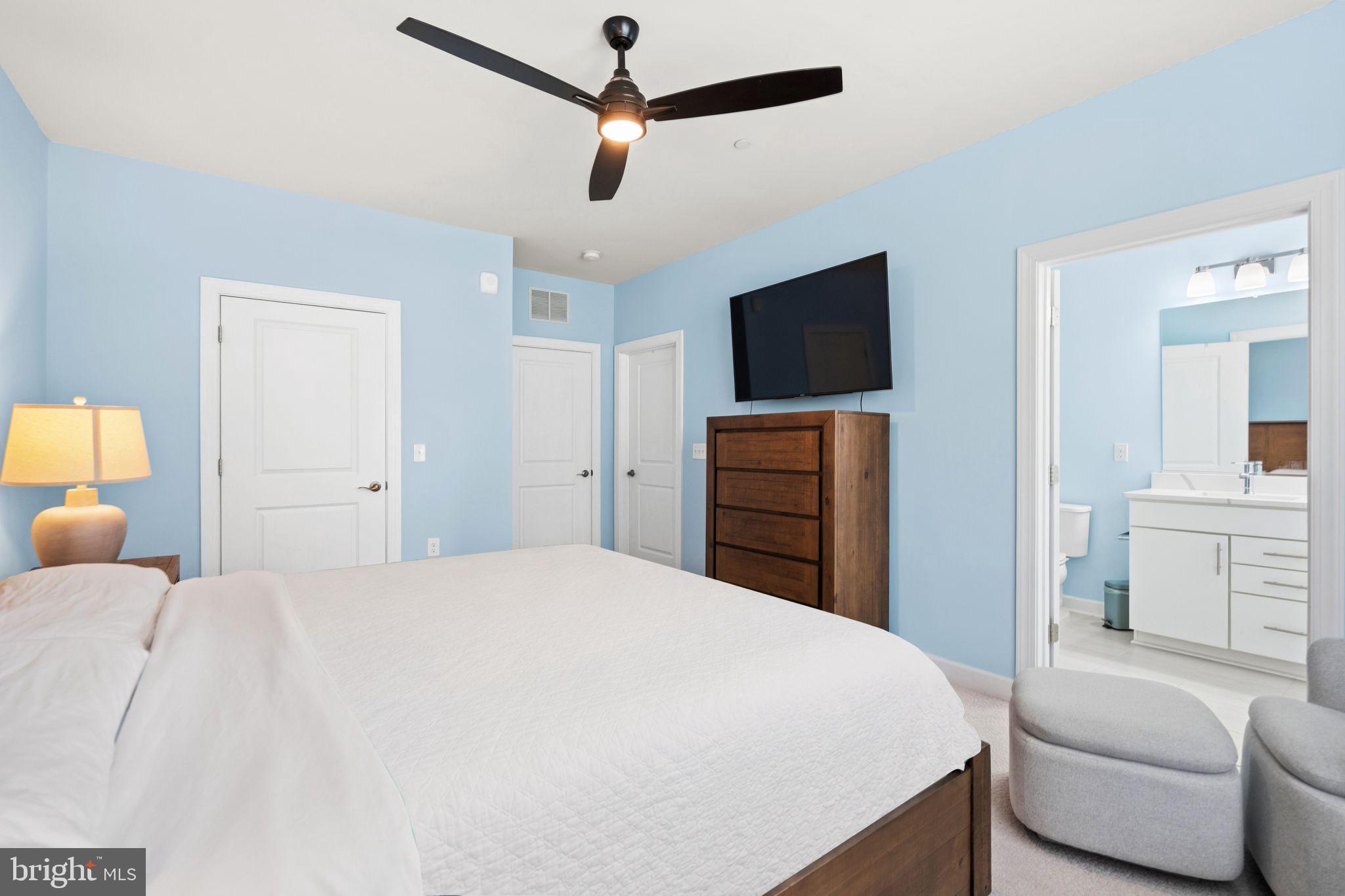 3925 Fair Ridge Drive, Unit 201 Fairfax, VA 22033 - Photo 13 of 72