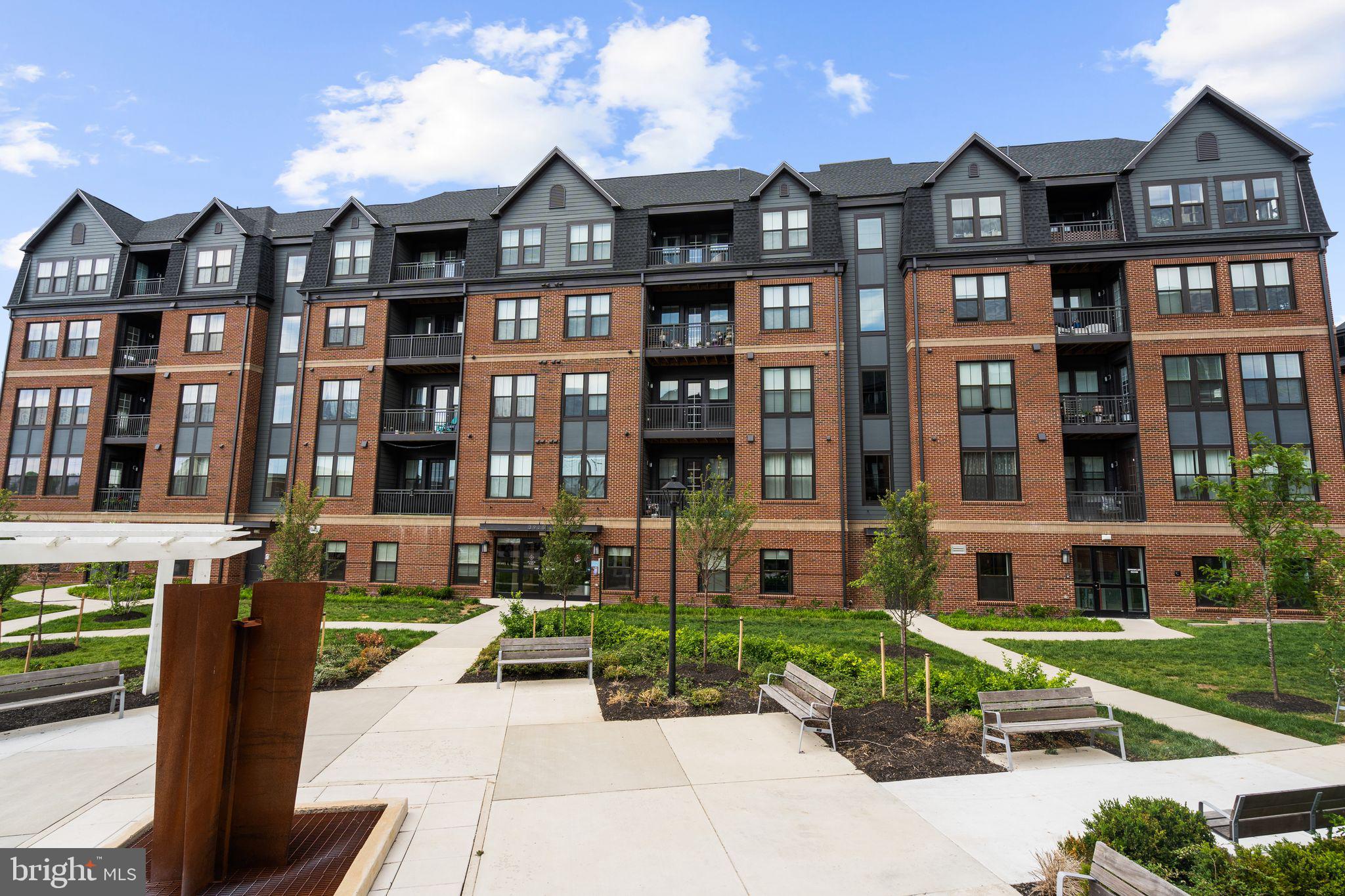 3925 Fair Ridge Drive, Unit 201 Fairfax, VA 22033 - Photo 2 of 72