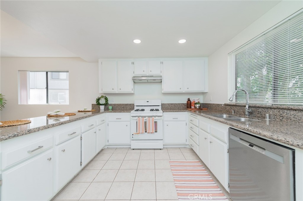 3601 West Fox Ridge Lane, Unit A Rolling Hills Estates, CA 90274 - Photo 18 of 41