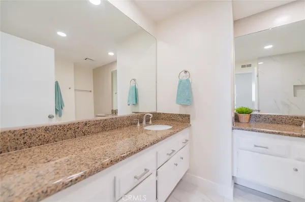 $1,039,500 | 3601 West Fox Ridge Lane, Unit A, Rolling Hills Estates, CA 90274