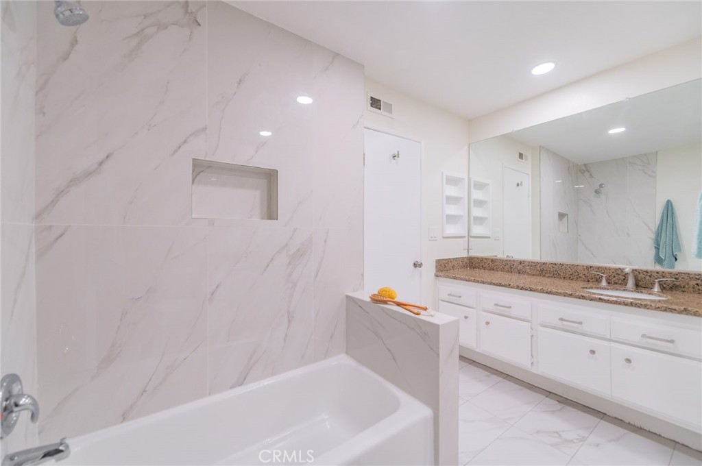 3601 West Fox Ridge Lane, Unit A Rolling Hills Estates, CA 90274 - Photo 26 of 41