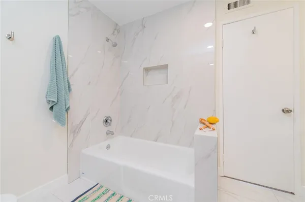 $1,039,500 | 3601 West Fox Ridge Lane, Unit A, Rolling Hills Estates, CA 90274