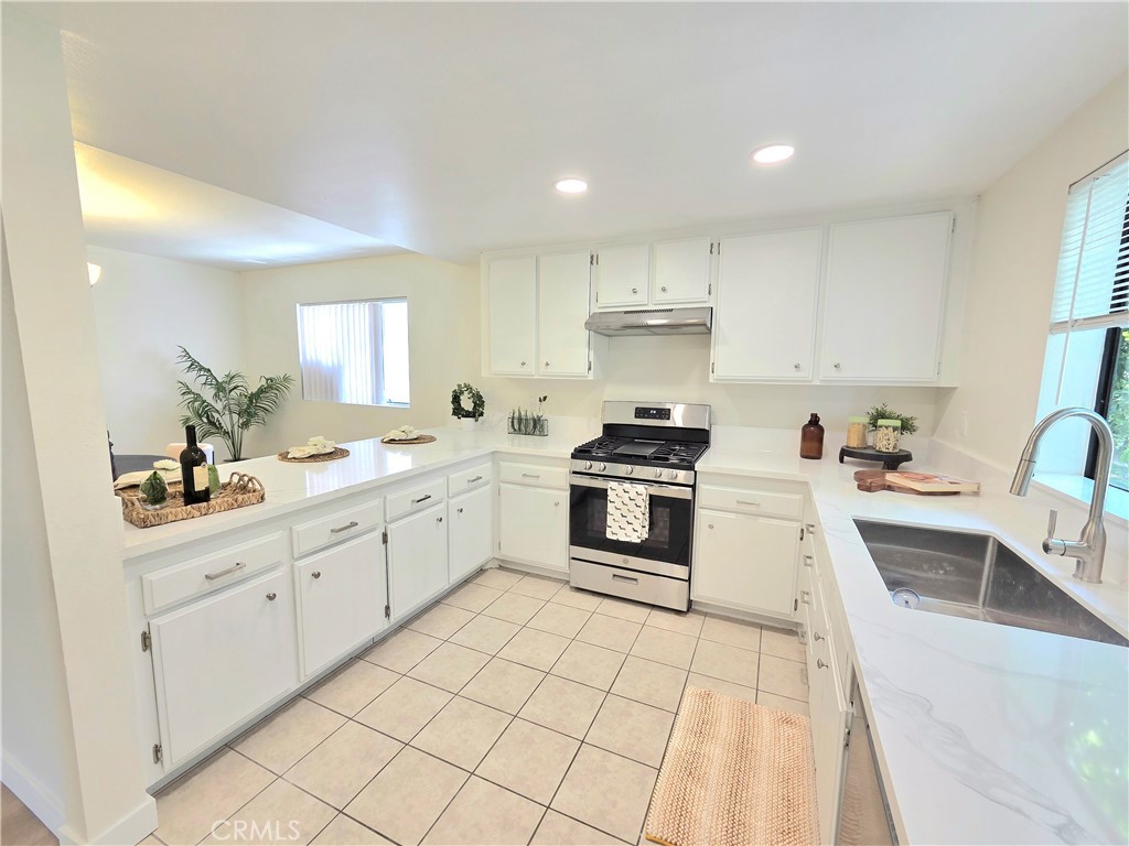 3601 West Fox Ridge Lane, Unit A Rolling Hills Estates, CA 90274 - Photo 8 of 53