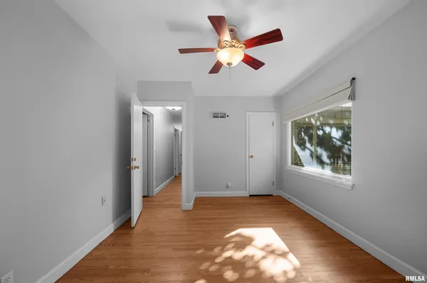 $250,000 | 660 18th Avenue, East Moline, IL 61244