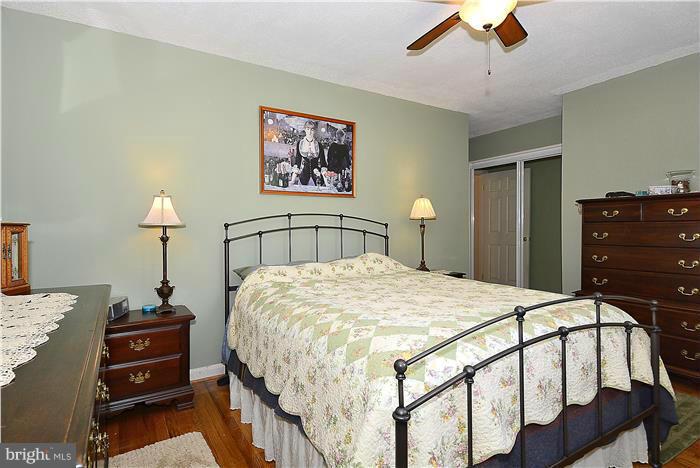 10904 Fiesta Road Silver Spring, MD 20901 - Photo 12 of 27 Bedroom (Master)