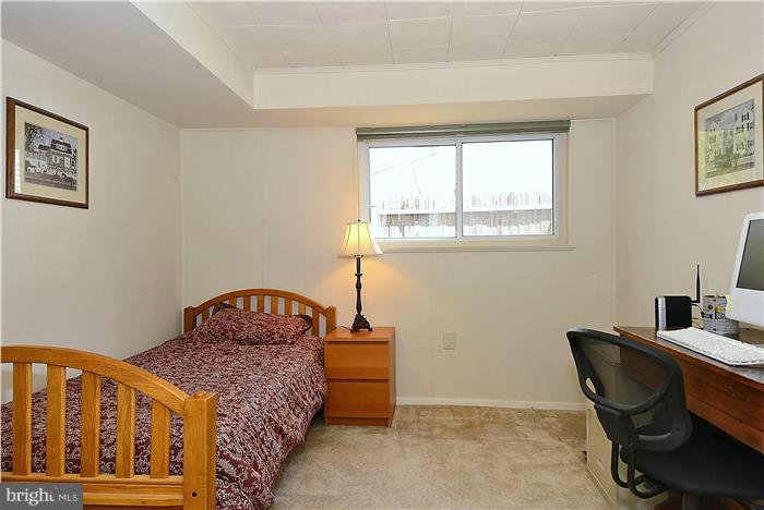 10904 Fiesta Road Silver Spring, MD 20901 - Photo 18 of 27 Bedroom