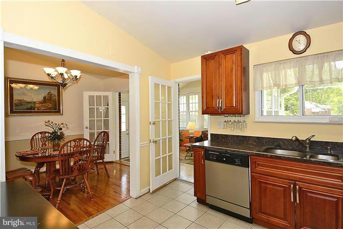 10904 Fiesta Road Silver Spring, MD 20901 - Photo 6 of 27 Kitchen