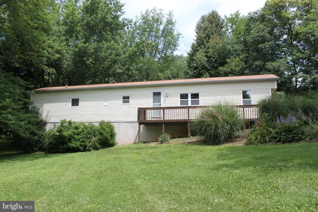 $1,275 | 118 Carea Road, New Park, PA 17352